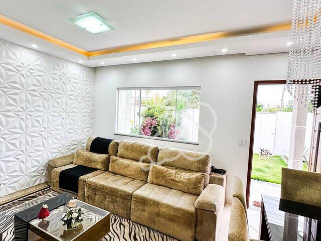 Casa para Venda em Araruama - 4