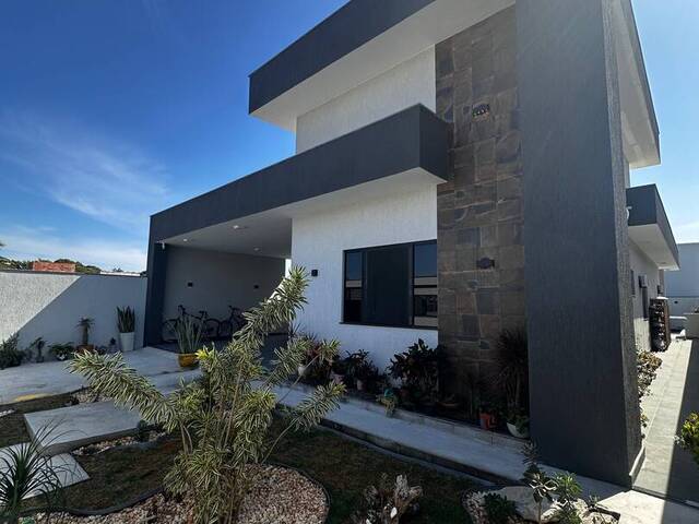 #911 - Casa para Venda em Araruama - RJ - 1