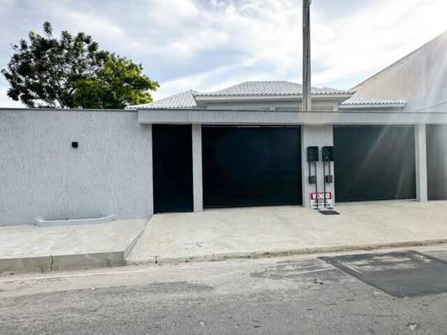 #912 - Casa para Venda em Araruama - RJ