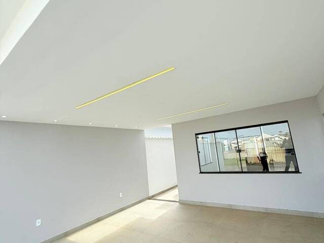 #924 - Casa para Venda em Araruama - RJ - 3