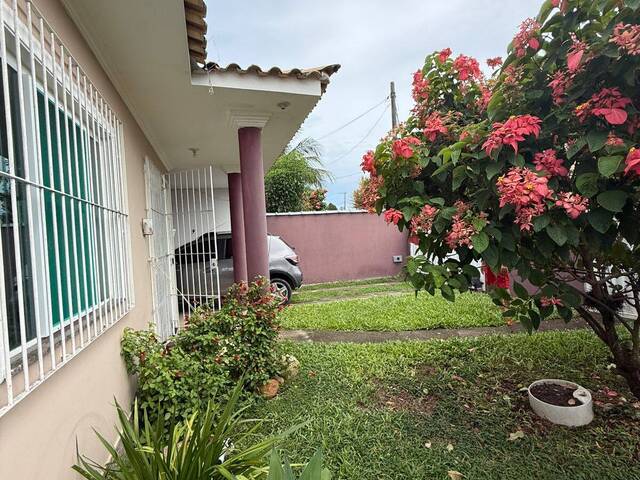 Casa para Venda em Araruama - 4