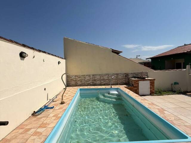 Casa para Venda em Araruama - 3