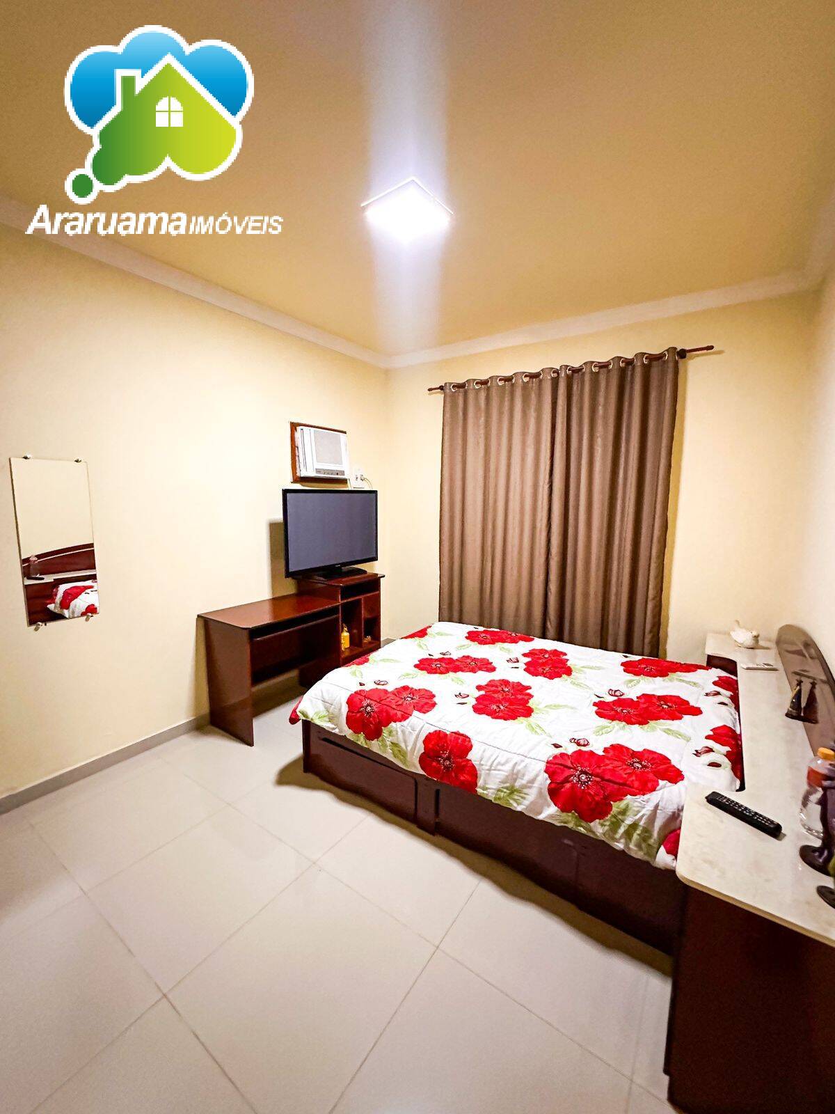 Casa à venda com 4 quartos, 224m² - Foto 15